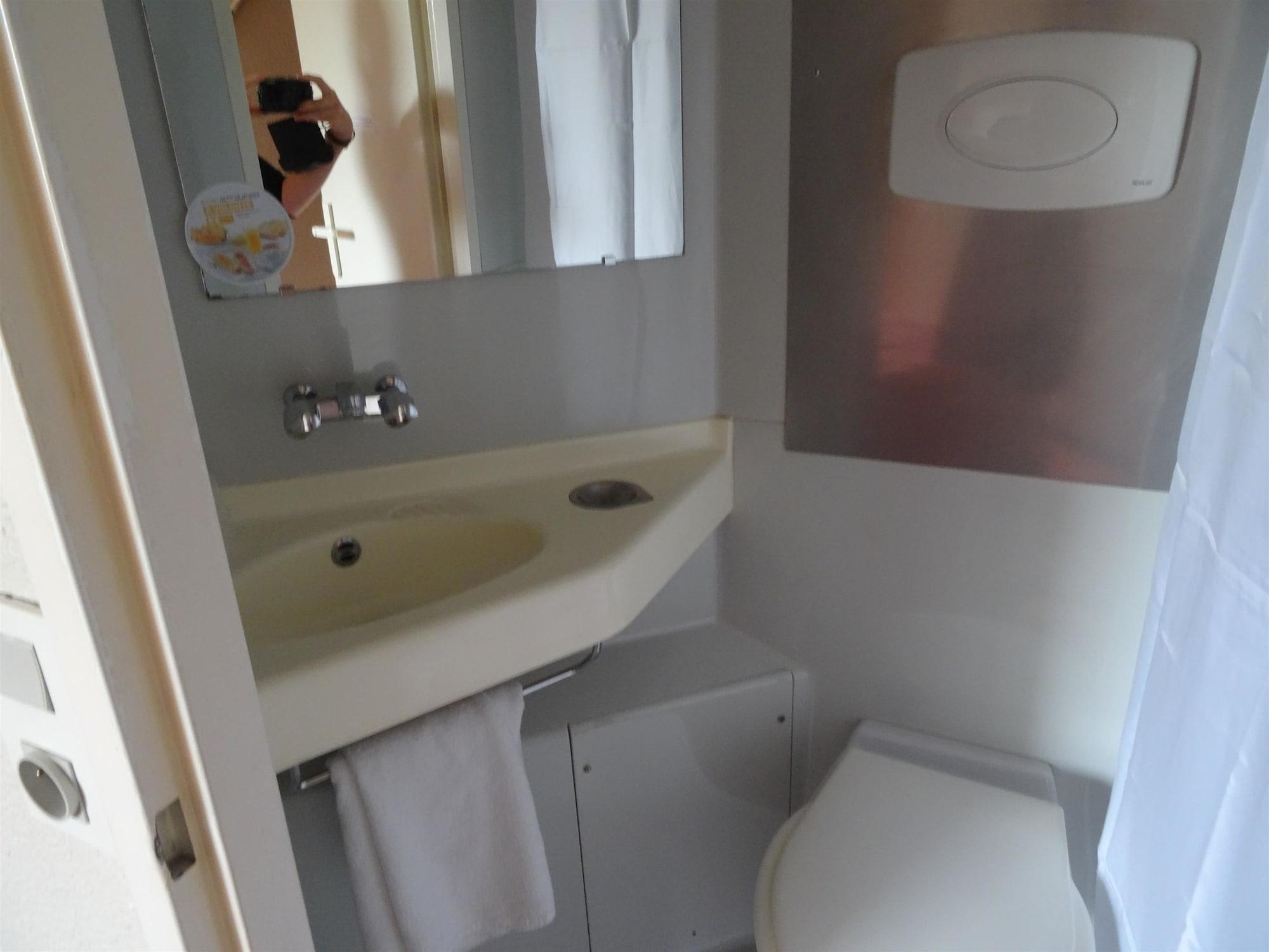 Premiere Classe Lyon Sud Chasse Sur Rhone Vienne Экстерьер фото